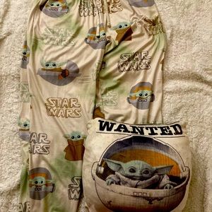 Star Wars Grogu Baby Yoda Mandalorian Sleepwear/Lounge Pants - Adorable!